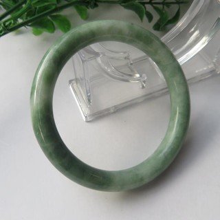 Exquisite natural thin round bracelet jade piao-flower jade bracelet
