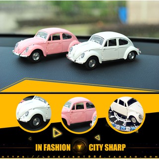Car Decoration Pink Luxurious Vintage Car with Two Door Gift Ornament Handcraft