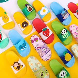READY STOCK!! Kids unisex cute cartoon slipper slip-proof for kids and youth. Kanak-Kanak selipar kartun comel unisex