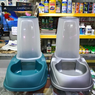 Pet Food and Water Feeder / pet auto feeder