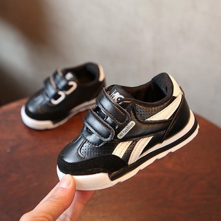 [Minor Reject Stock] Black Whie PU Leather Casual Sport Shoe (size 21-31)