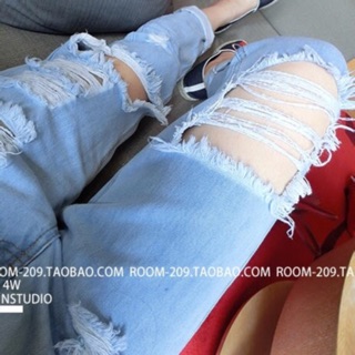 Preorder BF ripped jeans