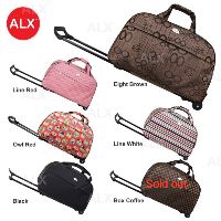 Large Capacity Duffle Travel Bag with Trolley (1)