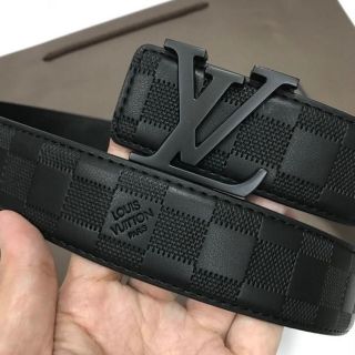 Men's Leather Belt ~ Hot Sale Item