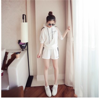 Spot ★ Korean version of the five-point sleeve hooded casual sports suit women's