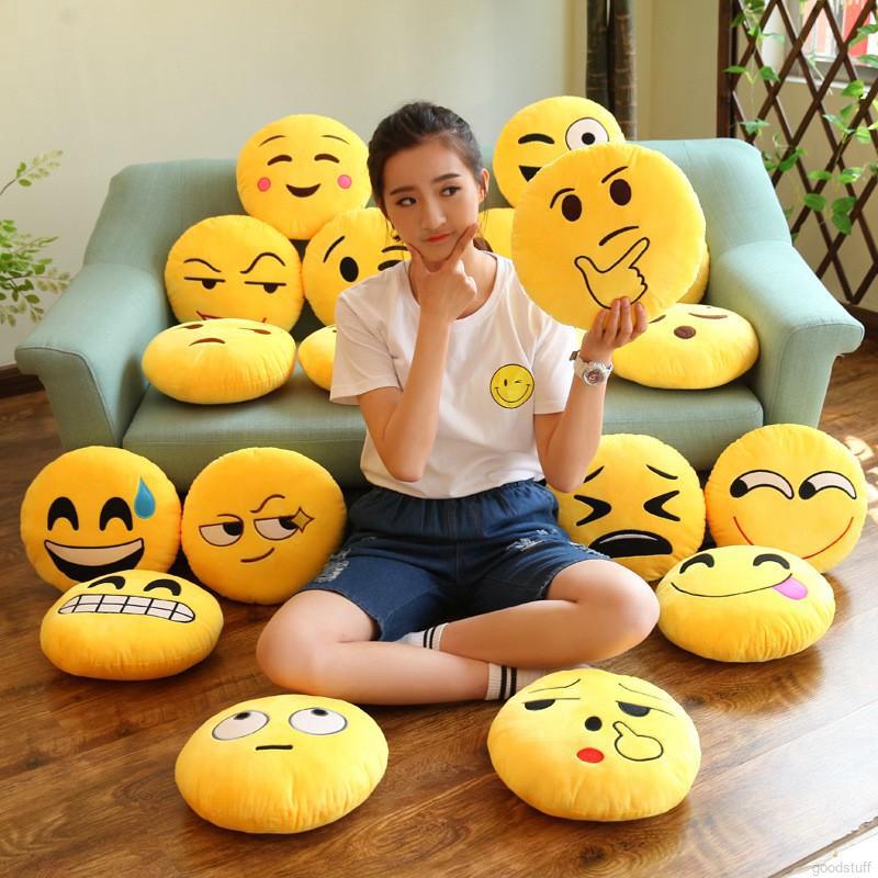 [Ready stock] Funny Cute Emoji Plush Round Pillow