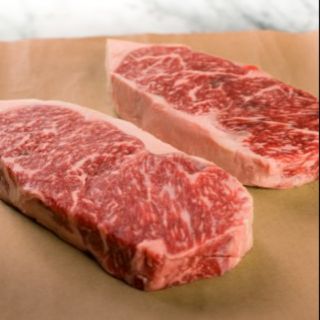 (Halal) Frozen Australia Premium Wagyu Beef Striploin( Sirloin) 200-250gm / Daging Wagyu / 澳洲和牛