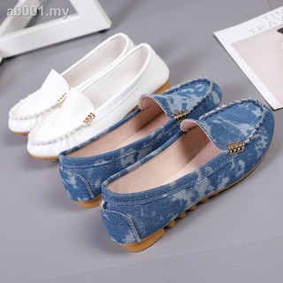 big size women's flat shoes fashion korean slip-on loafers nurse lazy for men couple mom ladies white blue kasut (1)
